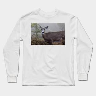 Through the fog - White-tailed Deer Long Sleeve T-Shirt